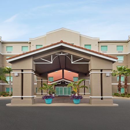 Holiday Inn Express & Suites Pembroke Pines-Sheridan St, An Ihg Hotel Екстер'єр фото