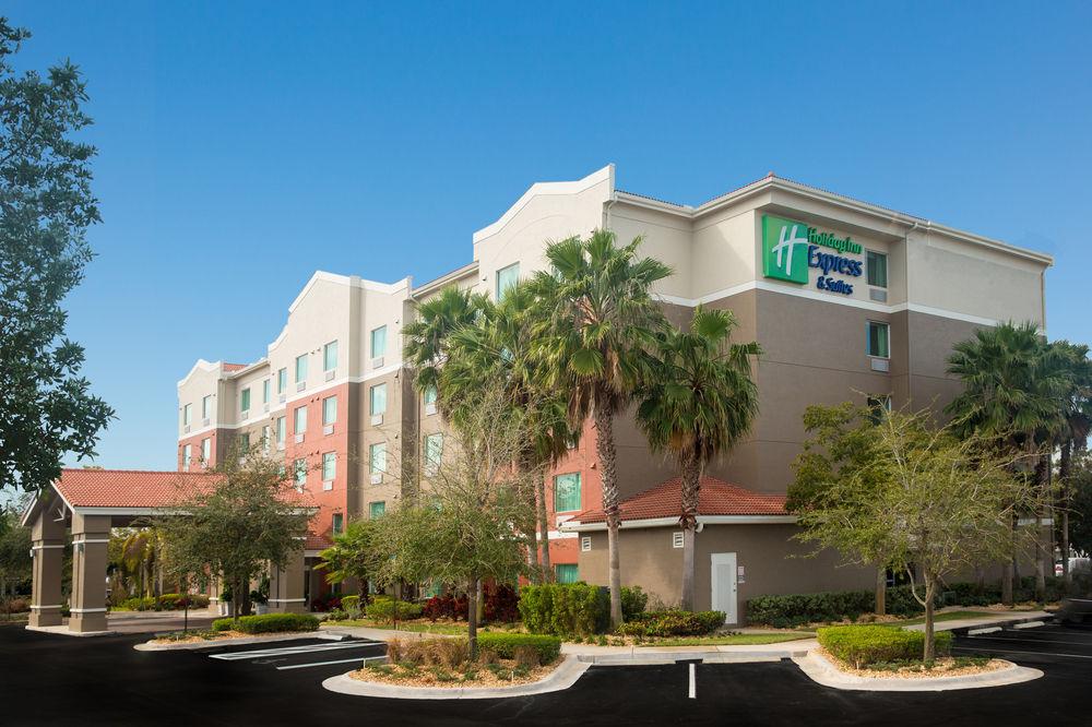 Holiday Inn Express & Suites Pembroke Pines-Sheridan St By Ihg Екстер'єр фото