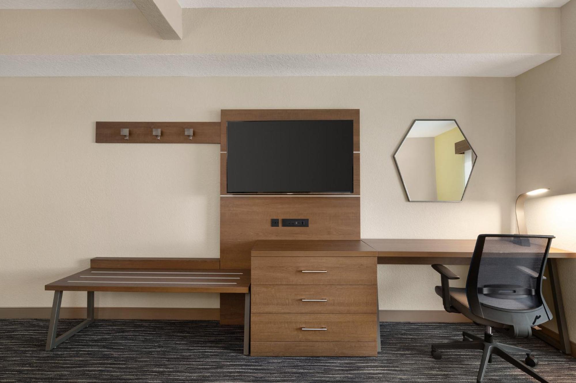 Holiday Inn Express & Suites Pembroke Pines-Sheridan St By Ihg Екстер'єр фото