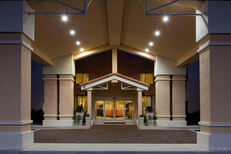 Holiday Inn Express & Suites Pembroke Pines-Sheridan St By Ihg Екстер'єр фото