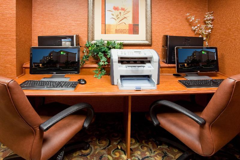 Holiday Inn Express & Suites Pembroke Pines-Sheridan St By Ihg Екстер'єр фото